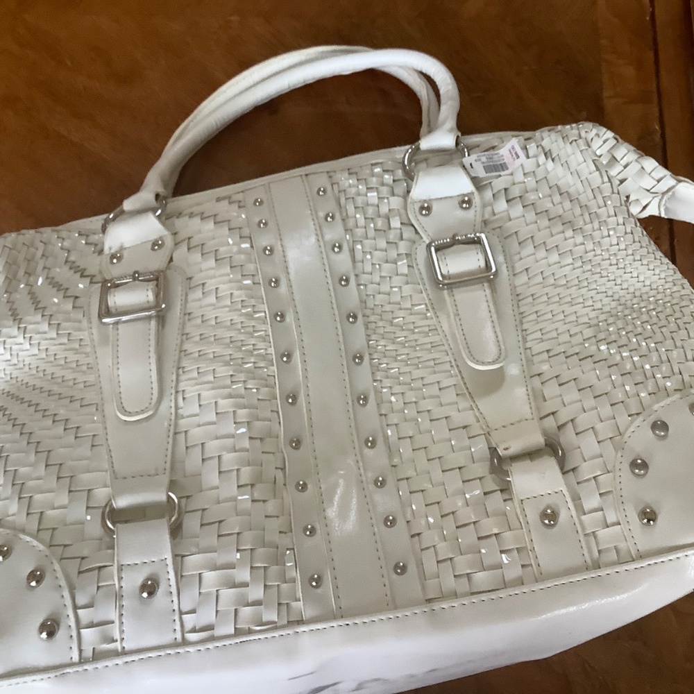 WHBM WHITE  LEATHER Bag/TOTE NWT - Picture 5 of 10